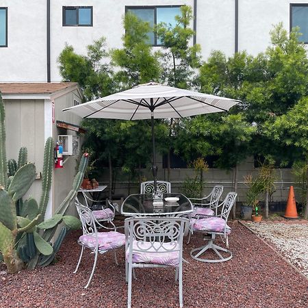 Small Private La Bedroom W Wifi - Private Fridge - Ac Near Usc - Exposition Park - Usc Memorial Coliseum - Banc Of California Bmo Stadium - Downtown Los Angeles Dtla - University Of Southern California Usc!!! 외부 사진