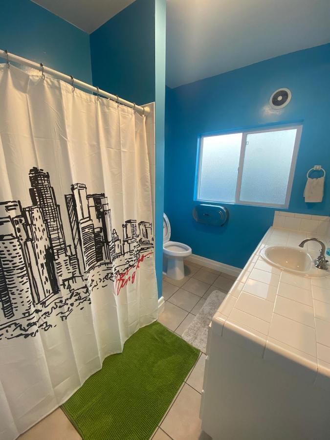 Small Private La Bedroom W Wifi - Private Fridge - Ac Near Usc - Exposition Park - Usc Memorial Coliseum - Banc Of California Bmo Stadium - Downtown Los Angeles Dtla - University Of Southern California Usc!!! 외부 사진