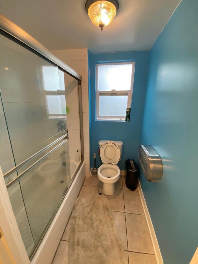 Small Private La Bedroom W Wifi - Private Fridge - Ac Near Usc - Exposition Park - Usc Memorial Coliseum - Banc Of California Bmo Stadium - Downtown Los Angeles Dtla - University Of Southern California Usc!!! 외부 사진