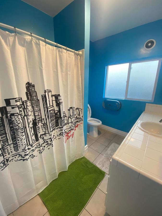 Small Private La Bedroom W Wifi - Private Fridge - Ac Near Usc - Exposition Park - Usc Memorial Coliseum - Banc Of California Bmo Stadium - Downtown Los Angeles Dtla - University Of Southern California Usc!!! 외부 사진