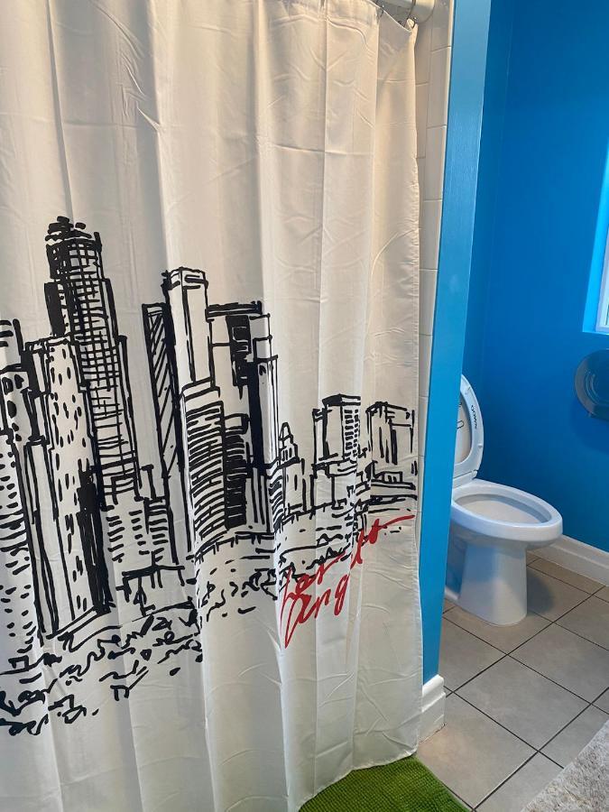 Small Private La Bedroom W Wifi - Private Fridge - Ac Near Usc - Exposition Park - Usc Memorial Coliseum - Banc Of California Bmo Stadium - Downtown Los Angeles Dtla - University Of Southern California Usc!!! 외부 사진