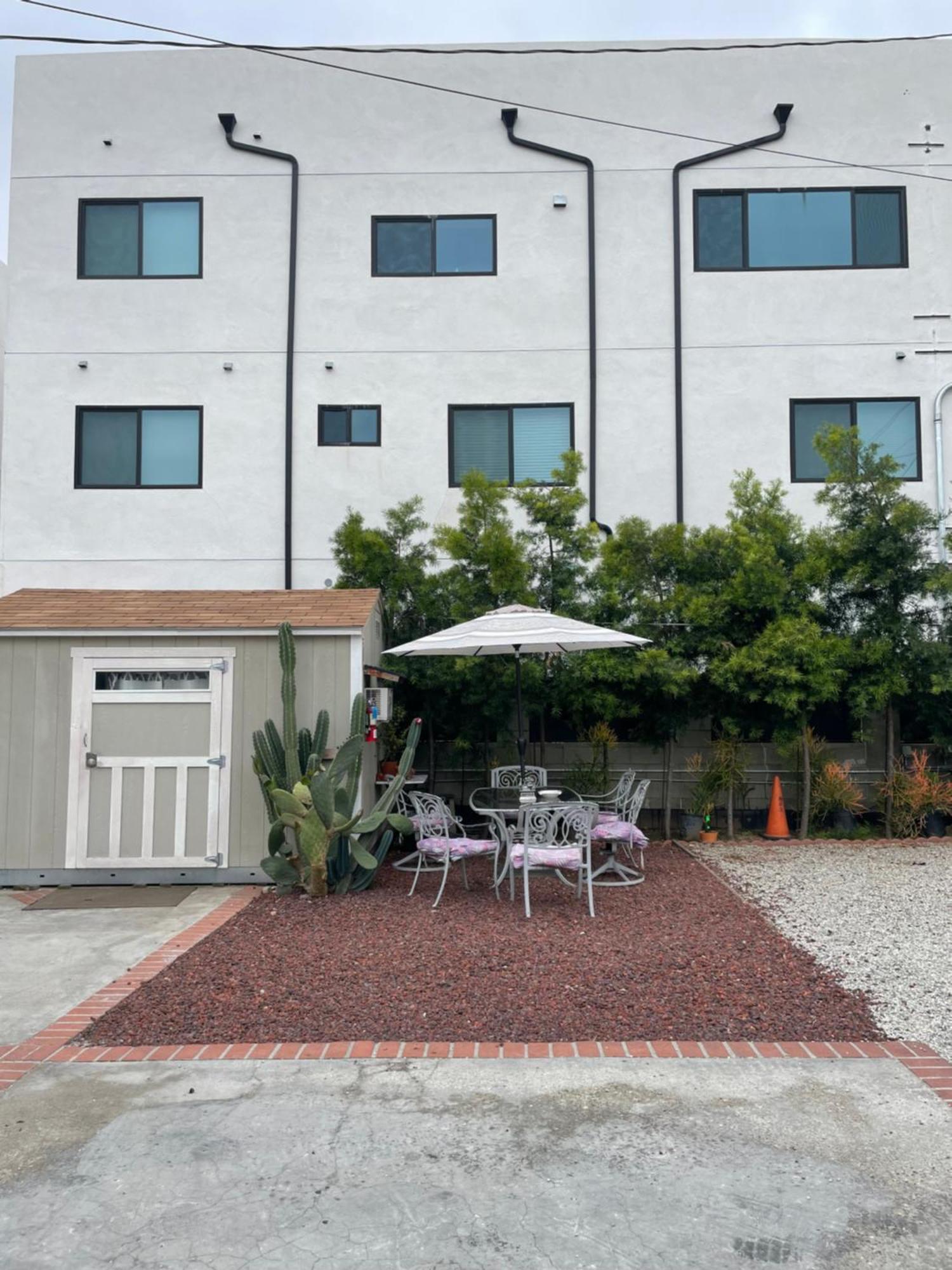 Small Private La Bedroom W Wifi - Private Fridge - Ac Near Usc - Exposition Park - Usc Memorial Coliseum - Banc Of California Bmo Stadium - Downtown Los Angeles Dtla - University Of Southern California Usc!!! 외부 사진